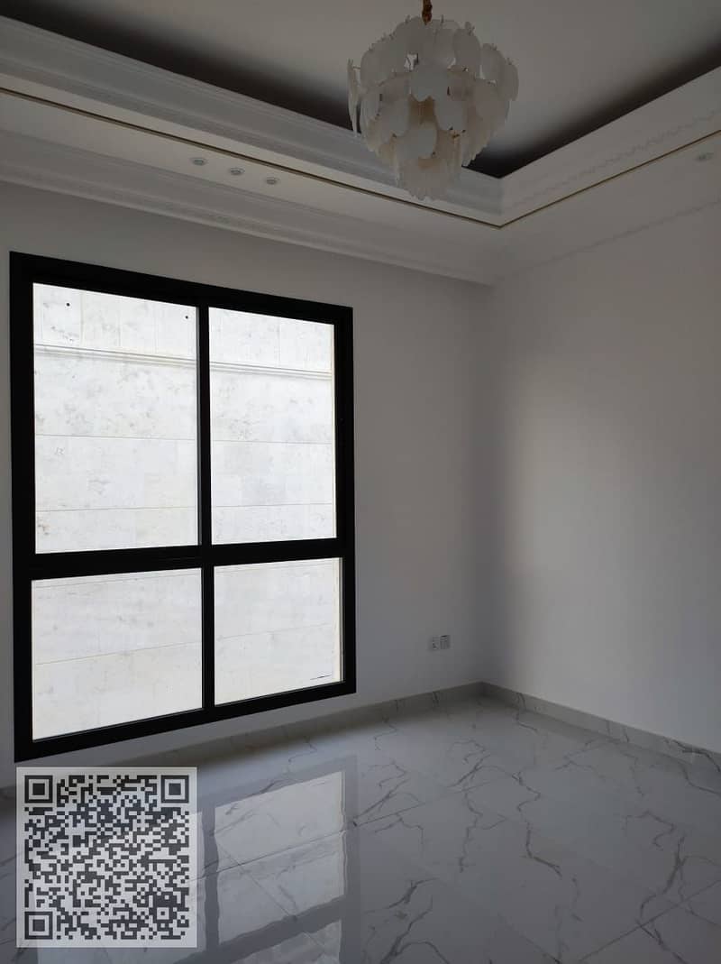 4 WhatsApp Image 2024-10-02 at 10.49. 55_ecdfdbbc. jpg