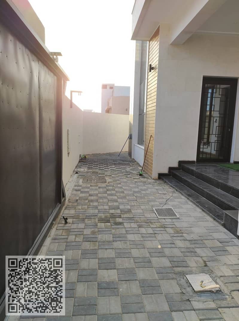 38 WhatsApp Image 2024-10-02 at 10.50. 10_3c8f576c. jpg