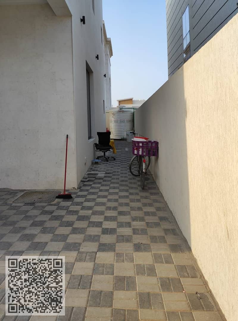 39 WhatsApp Image 2024-10-02 at 10.50. 11_a0a08c40. jpg