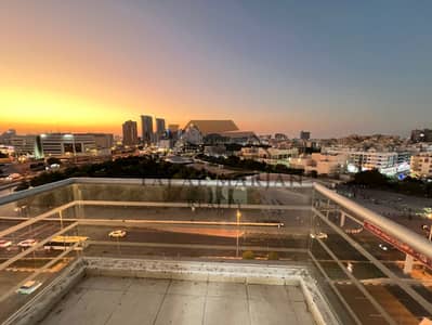 Business Offer | Sharing Allowed | Near Metro | Ac Free | Upgraded