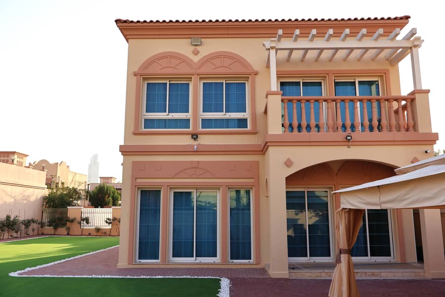 SPACIOUS AND FULLY FURNISHED 2BR+MAIDROOM WITH HUGE GARDEN