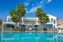 6 Bed Luxury Signature Villa I Fully renovated