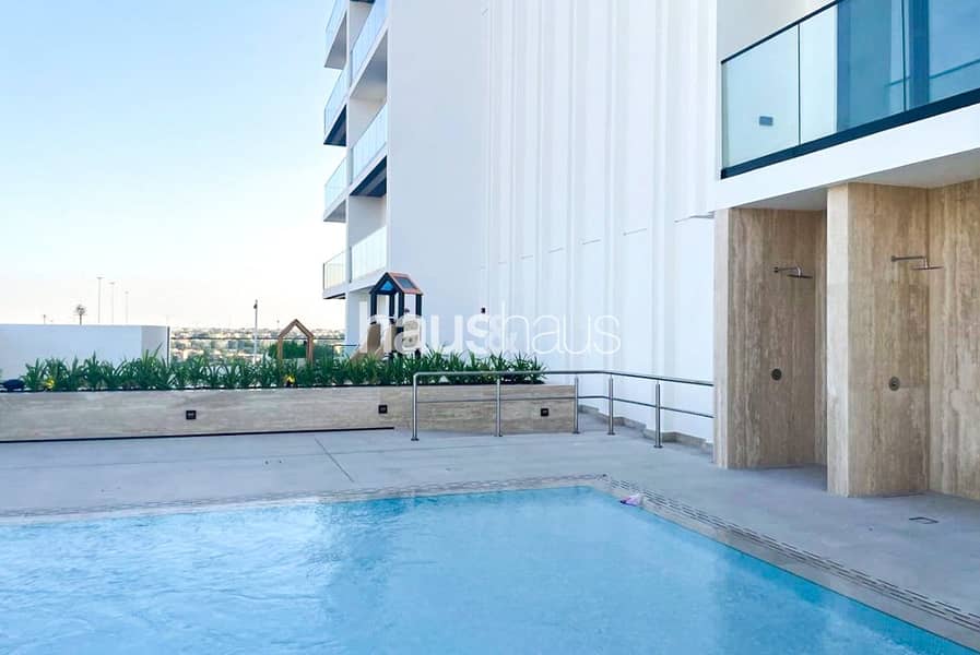 Modern | Unfurnished | available Jan | Balcony - Image 14