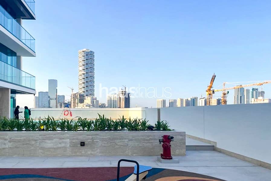 Modern | Unfurnished | available Jan | Balcony - Image 16