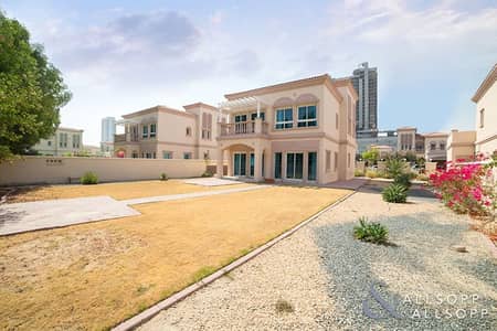 Single Row | Landscaped | Great Location Single Row | Landscaped | Great Location