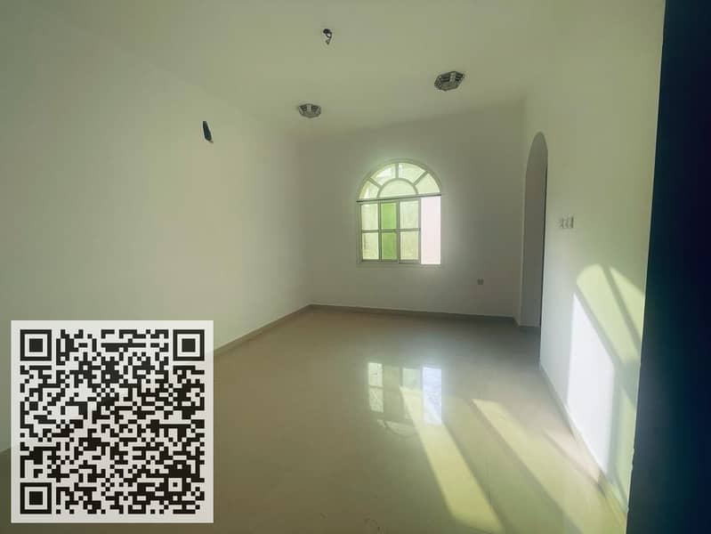 12 5e103a0e-caf4-498b-a000-d8af4a962dd3. jpg