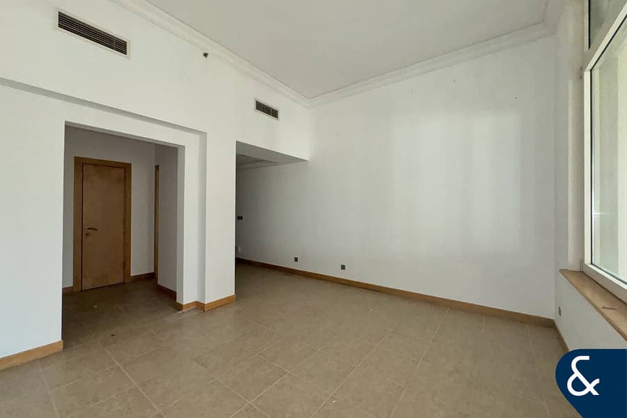 1 Bed Apartment | Vacant | Beach Access