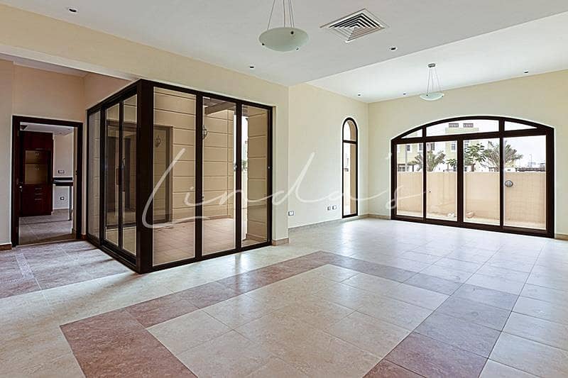 Таунхаус в Мудон，Насим, 4 cпальни, 280000 AED - 10474126