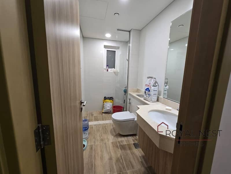 Ready To Move | Good Location | Near To Pool - Image 21