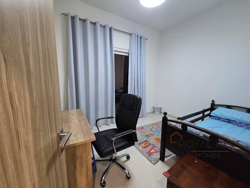 Ready To Move | Good Location | Near To Pool - Image 23