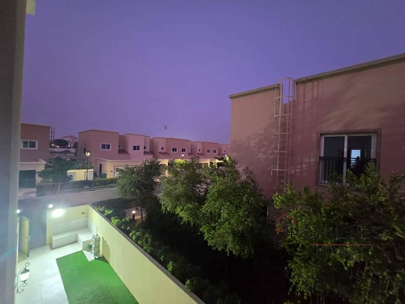 Ready To Move | Good Location | Near To Pool - Image 32