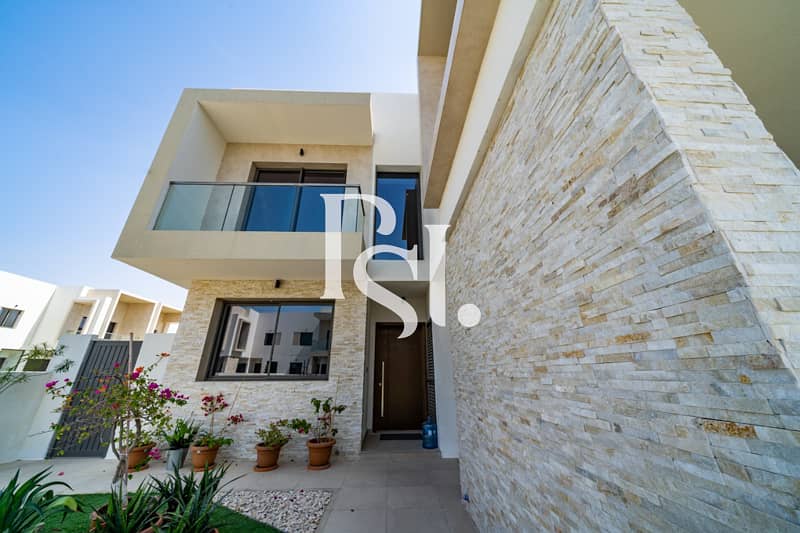 6 aspen-corner-townhouse-yas-acres-yas-island-abu-dhabi-property (1). jpg