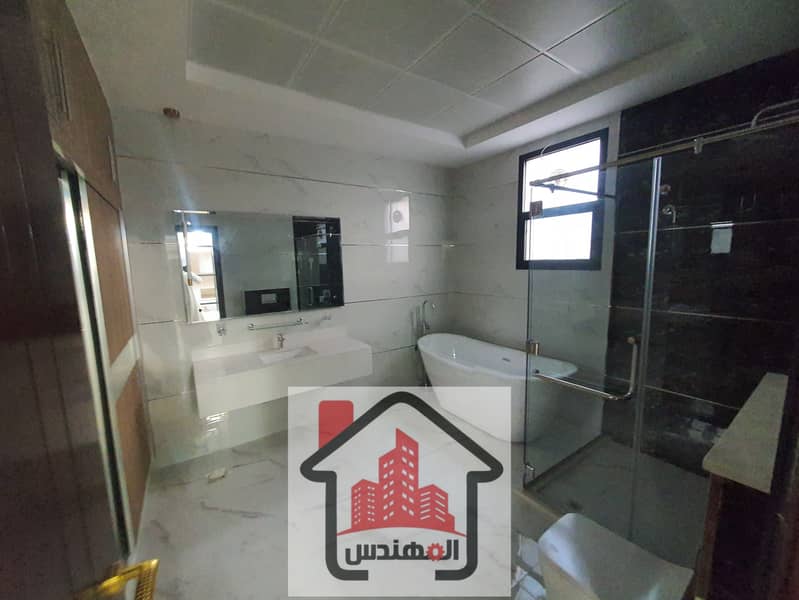 12 ٢٠٢٢١٢٢٧_١٧٢٧٤٨. jpg