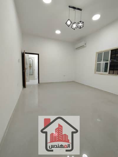 5 Bedroom Villa for Rent in Al Rawda, Ajman - Villa for rent in Ajman, Al Rawda area 5 master bedrooms, a sitting room and a living room With air conditioners 90 thousand dirhams are required