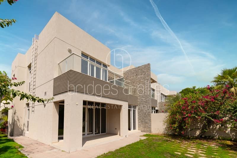 SINGLE ROW | FULL POOL AND PARK VIEW| VACANT VILLA