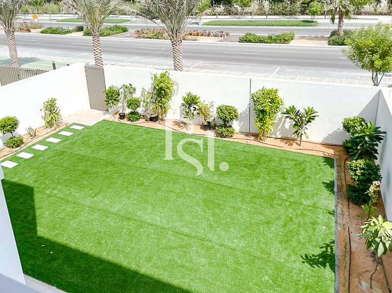 10 yas-acres-yas-island-abu-dhabi-backyard-garden (1). JPG