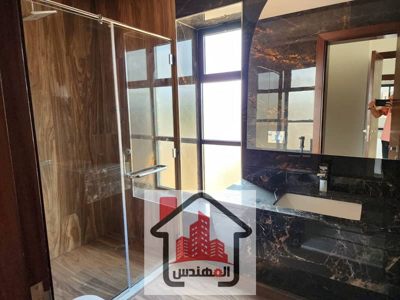 15 فيلا للبيع في الياسمين
