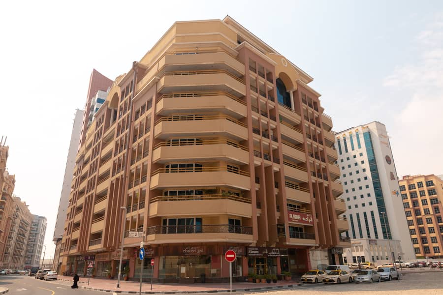 16 Bldg Facade. JPG