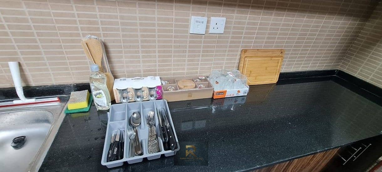 10 KITCHEN-1. jpeg