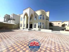 Superb Deluxe 7 Bedrooms Villa with  Driver Room