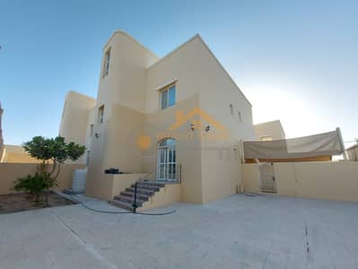 Stunning !! 5 Master Bedroom Villa !! Private Backyard !! Majlis !! Maid Room !! MBZ City