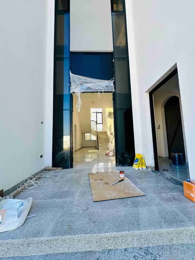 BRAND NEW STAND ALONE 5BHK VILLA WITH EXTENSIVE YARD