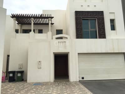 Luxury Living at Bateen Park Compound! Luxury Living at Bateen Park Compound!