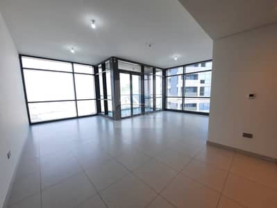Zero Commission |  Huge 3 Bed | Balcony | Maid Room| Laundry Room