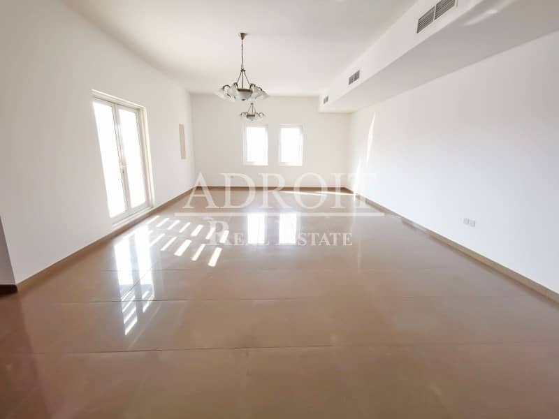 Two Villas on One Plot w/ Private Pool! Two Villas on One Plot w/ Private Pool!