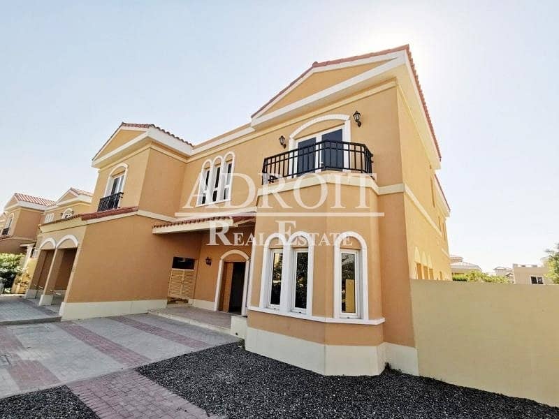 Impressive 5BR Villa w/ Private Pool @ 3.750Mill! Impressive 5BR Villa w/ Private Pool @ 3.750Mill!