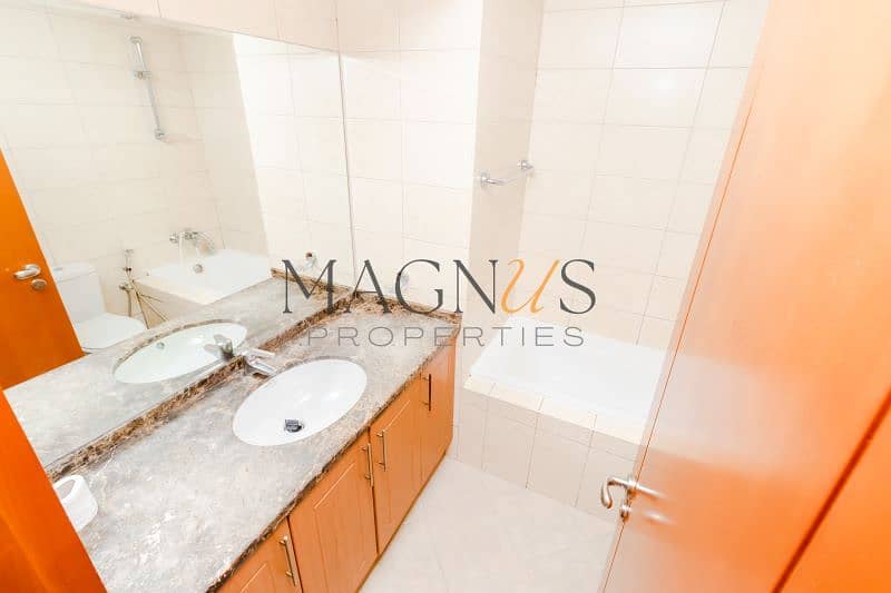 19 Rocky Real Estate - JLT - Cluster U - Al Seef 2 - Apartment (17 of 23). jpg