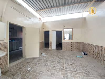 Spacious!2bedroom villa Hall store room fully renovated al sabkha sharjah