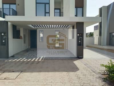 4 Bedroom Townhouse for Rent in Dubai South, Dubai - front villa without number. jpg