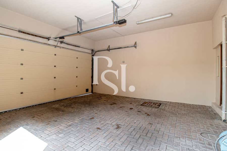 15 golf-garden-khalifa-city-a-abu-dhabi-parking. JPG
