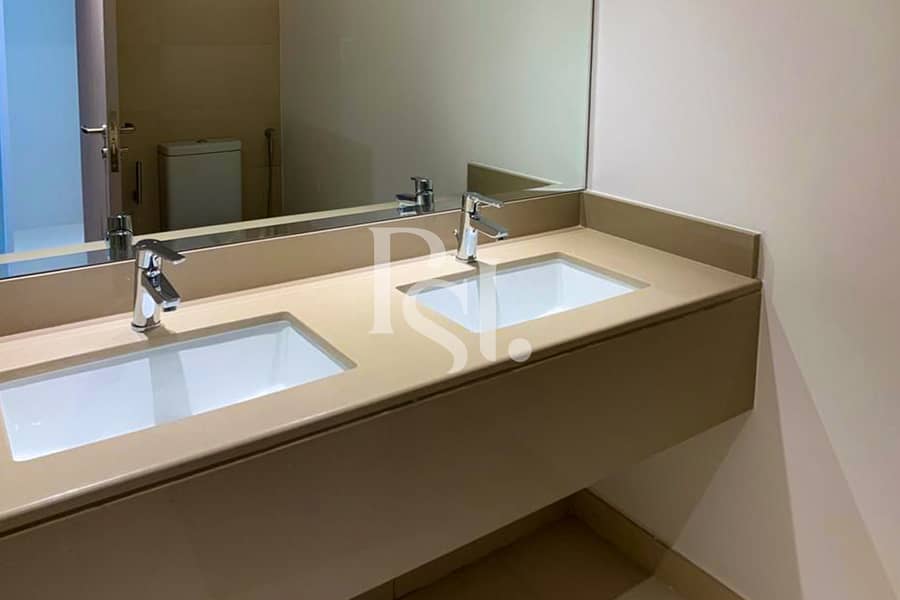 10 3BRM-Plus-Maid-Waters-Edge-Yas-Island-BUA-1515-SQFT-Abu-Dhabi-UAE (15). jpg