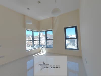 LIKE A NEW 2BHK APARTMENT NEAR TO EXITE WITH GYM POOL AND PARKING.