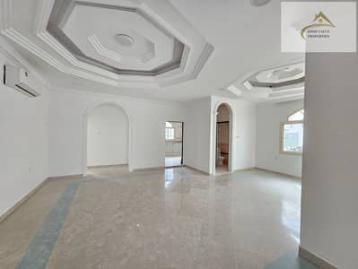 Newly renovated 6Bhk villa with 2 proper kitchens