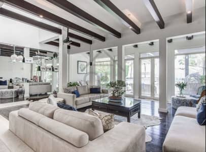 Beautifully upgraded | Golf course | Large Plot Beautifully upgraded | Golf course | Large Plot