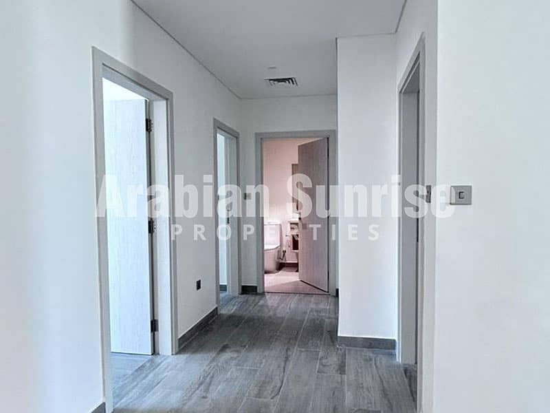 3 Noya-N1-TH-172-3BR-Corridor. jpg