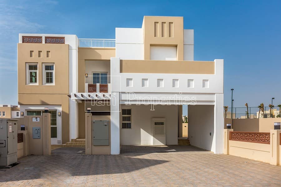 Large Rahat 5BR Villa A Near Sport Fields