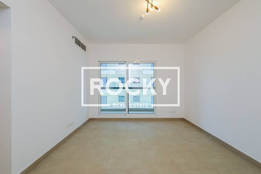 2 JVC - Sky Views Residence (1 of 16). jpg