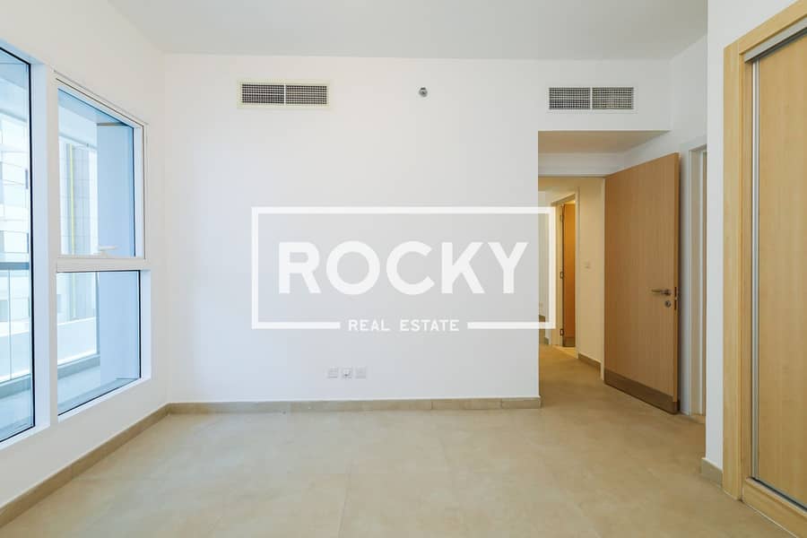 8 JVC - Sky Views Residence (13 of 16). jpg