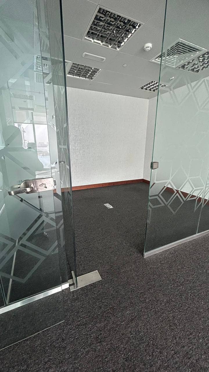 5 804_Small office 1. jpeg