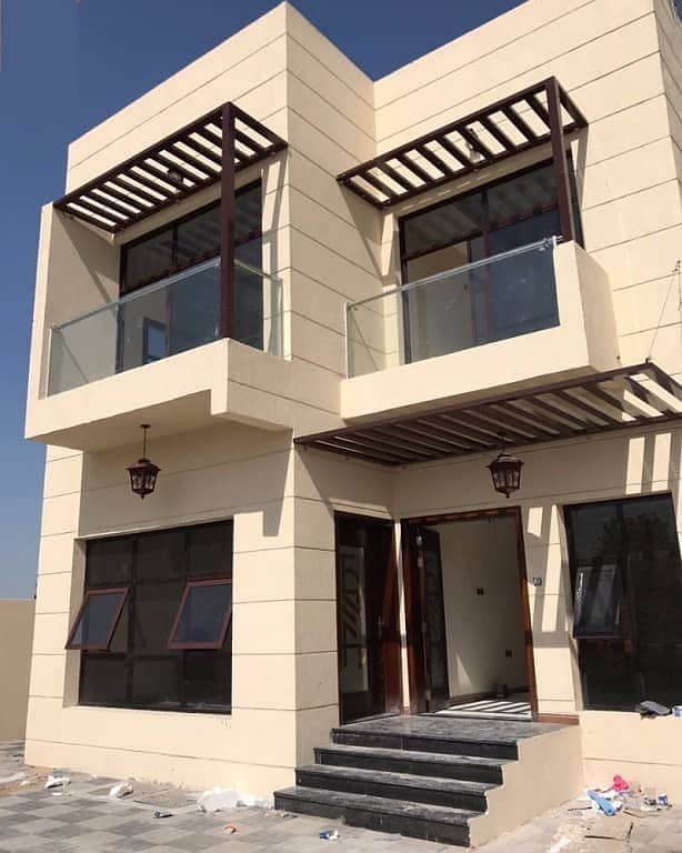 Villa for sale in Ajman with water and electricity in a very privileged location with the possibilit