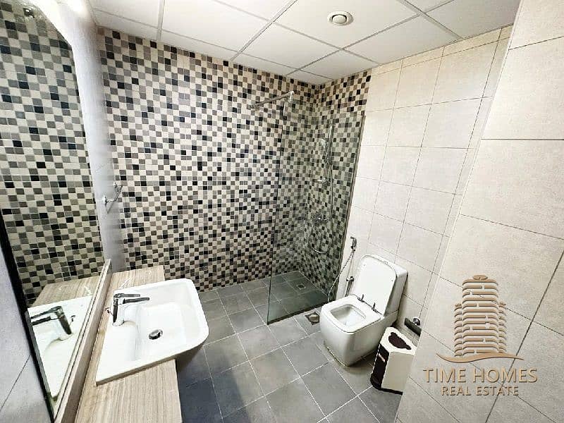 Near to Metro | Fully Furnished | Vacant from 13th of Jan - Image 9