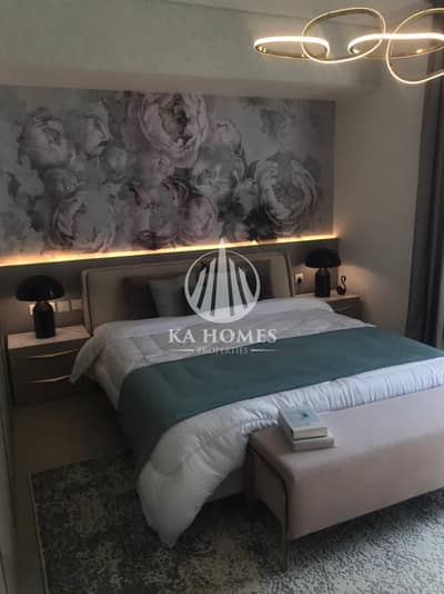 Ready-made one-bedroom apartments in Sharjah / high finishes / within a residential complex with full services that suit every family. / on a water isl