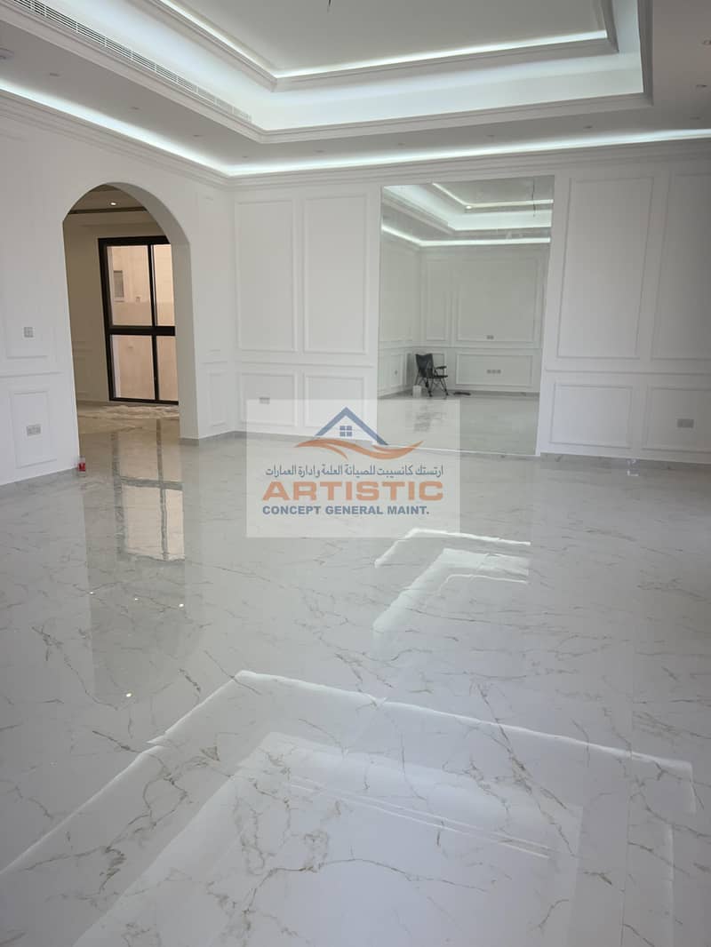 16 Luxurious 06 bedroom hall + maid room