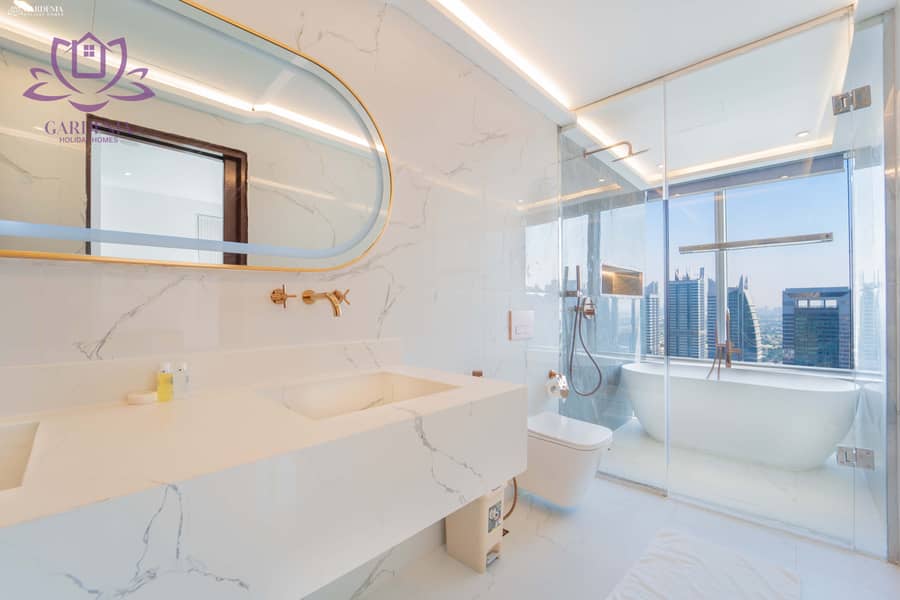 15 Bath 1 1. jpg