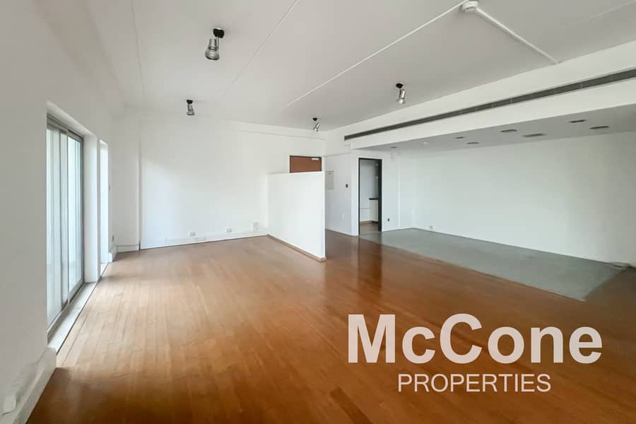 Fitted | Open Space | DDA License | Bright Fitted | Open Space | DDA License | Bright