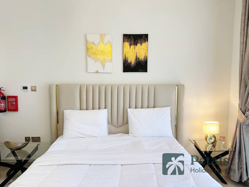 "Gem of a Getaway: Short-Term Stays at Jewelz by Danube, Arjan!"